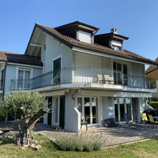 House for sale - Perroy